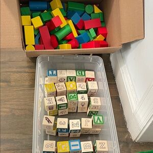 Bundle Melissa and Doug ABC123 blocks & 100 colored wooden building blocks